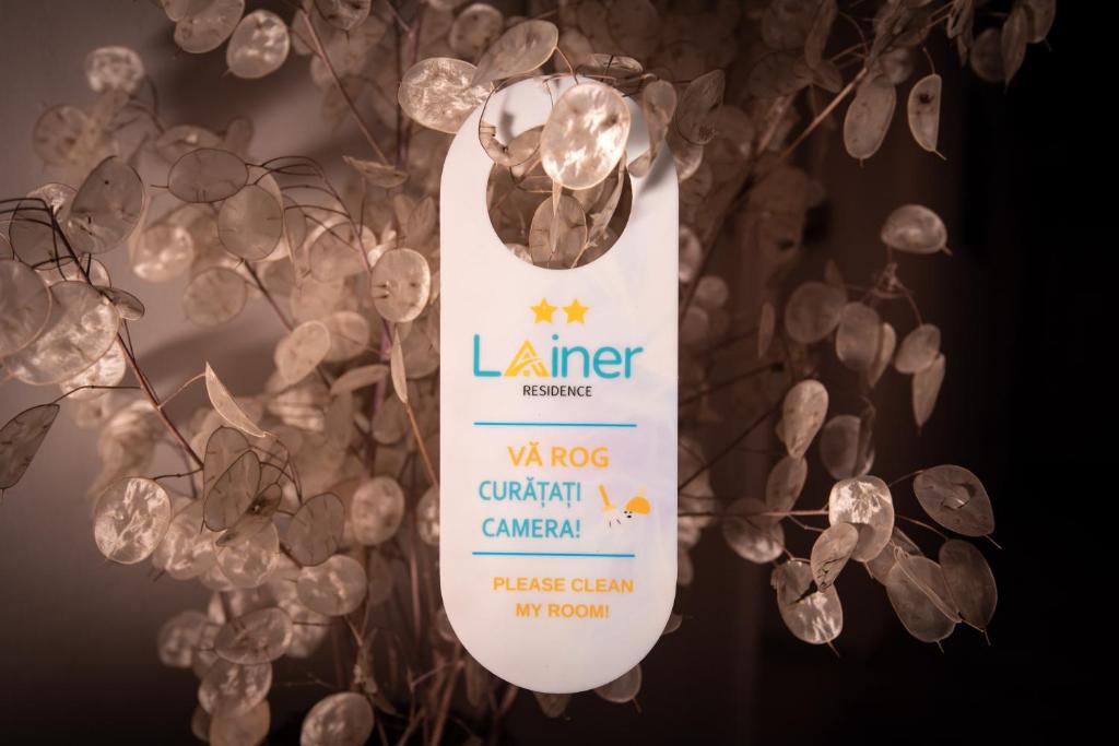 Detaliu branding Lainer